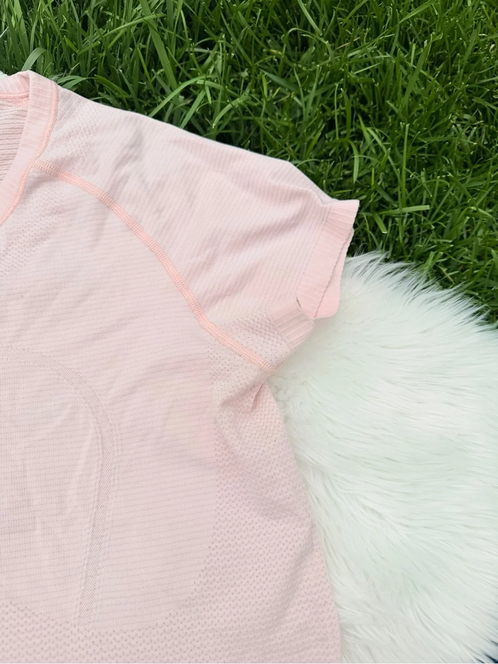 Lululemon Swiftly Tech Short Sleeve Shirt Pink Size 12